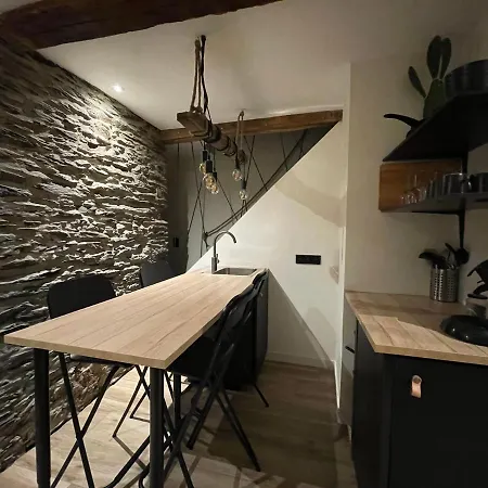 펜션 L'intemporel 라로셰안알데네